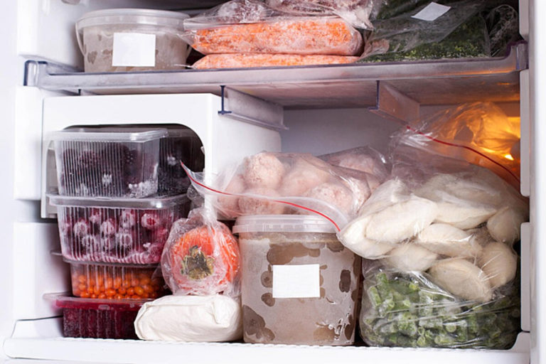 Cómo mantener sus alimentos seguros si pierde la electricidad